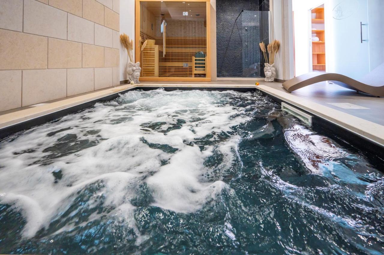 Villa Carmiano Luxury Bedrooms In Avola In The Province Of Syracuse With Spa And Swimming Pool And Wonderful Seaview מראה חיצוני תמונה