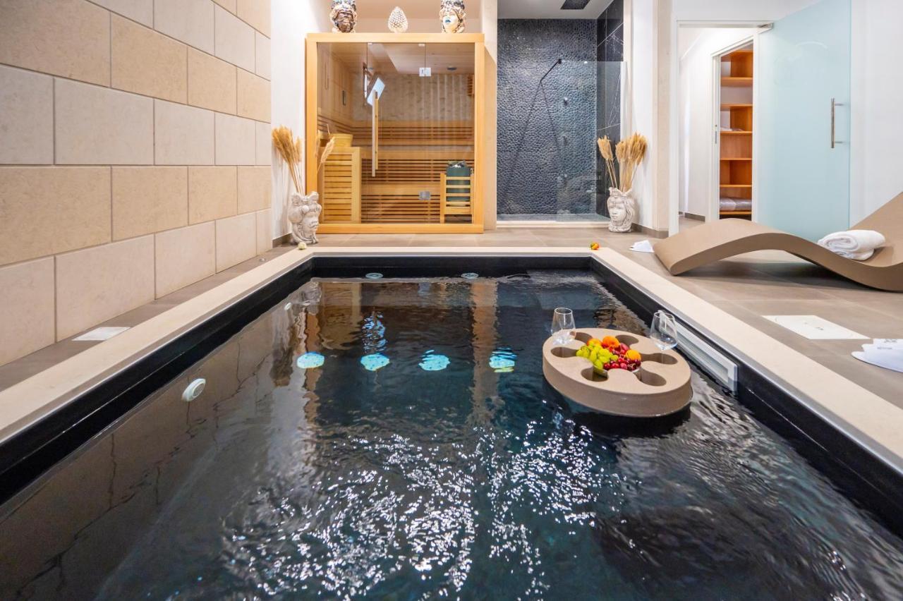 Villa Carmiano Luxury Bedrooms In Avola In The Province Of Syracuse With Spa And Swimming Pool And Wonderful Seaview מראה חיצוני תמונה