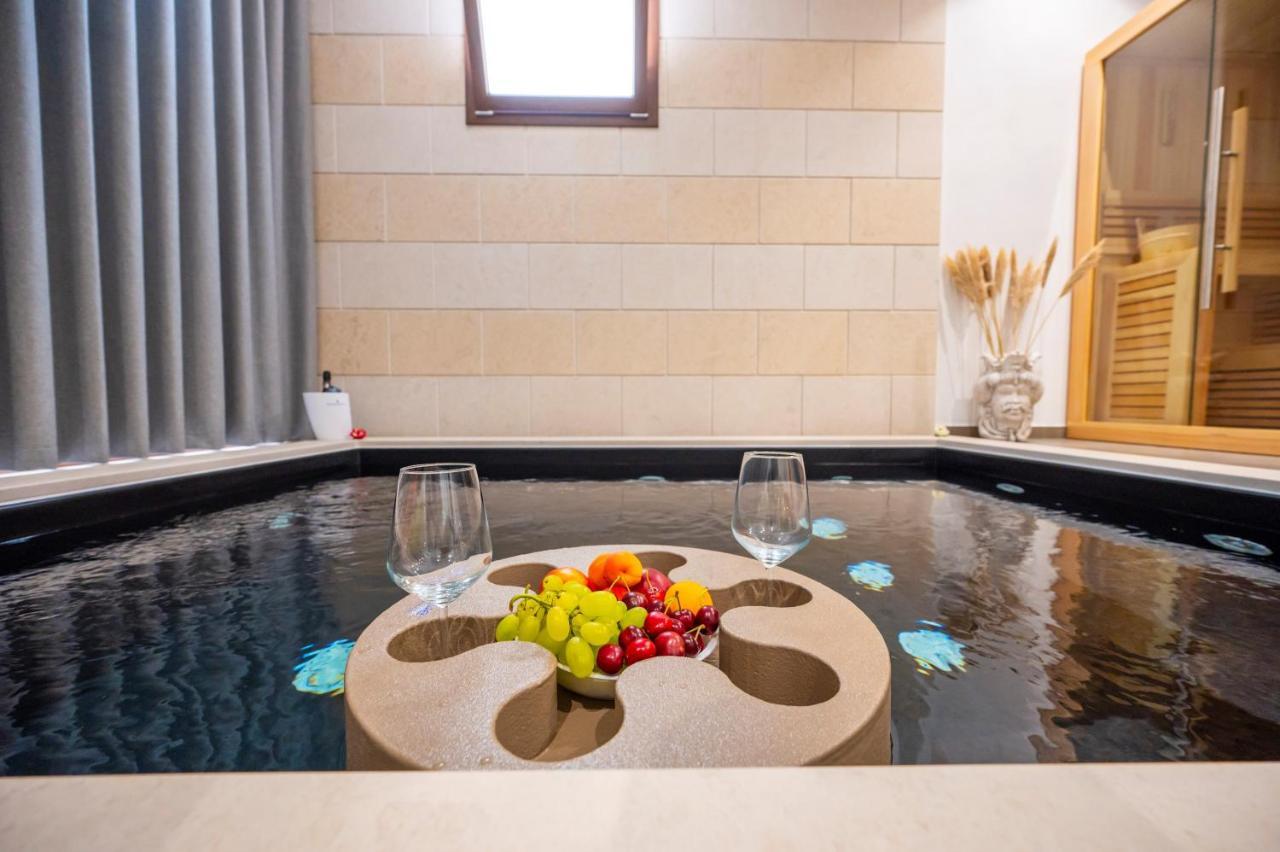 Villa Carmiano Luxury Bedrooms In Avola In The Province Of Syracuse With Spa And Swimming Pool And Wonderful Seaview מראה חיצוני תמונה