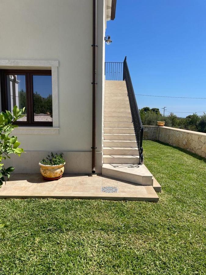 Villa Carmiano Luxury Bedrooms In Avola In The Province Of Syracuse With Spa And Swimming Pool And Wonderful Seaview מראה חיצוני תמונה